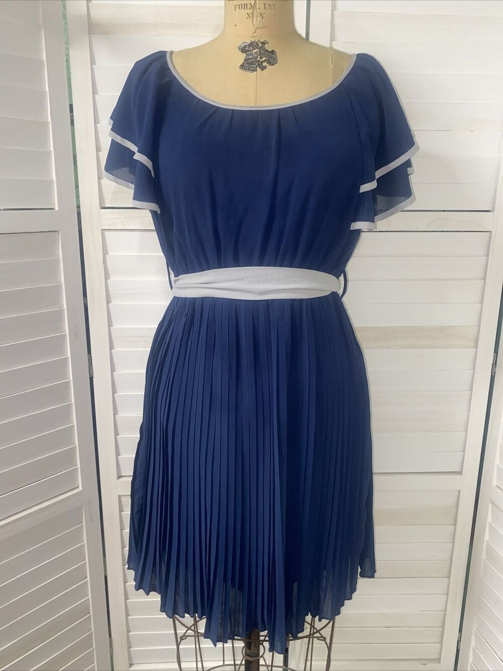 Ya Los Angeles Blue Fit N Flare Pleated Skirt Short Sleeve Ruffles Gray Trim Med